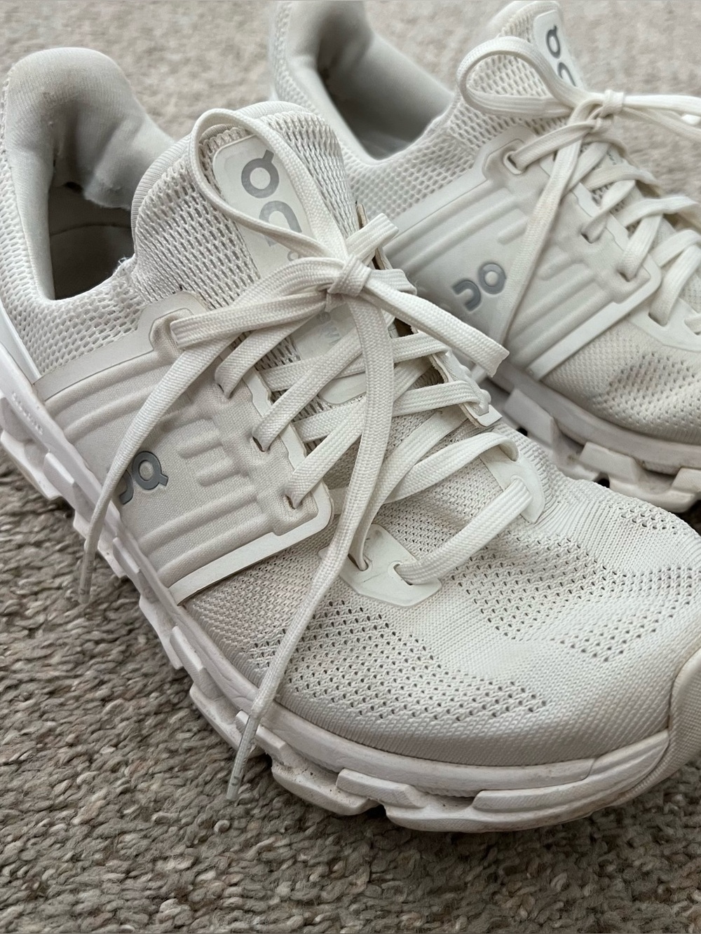 ON Cloudrunning Women’s White Mesh Lace-Up Sneakers Size 8 - Picture 12 of 12